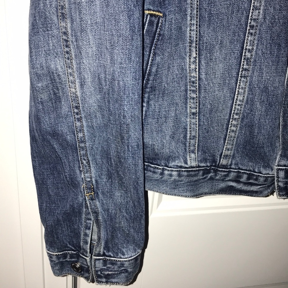 distressed denim jacket - Picture 5 of 6
